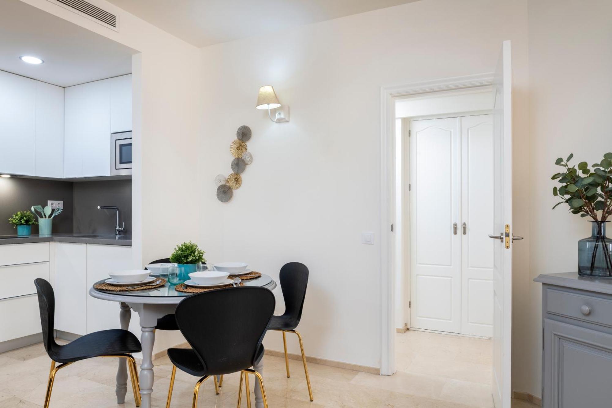 Magno Apartments Santa Justa Севилья Экстерьер фото